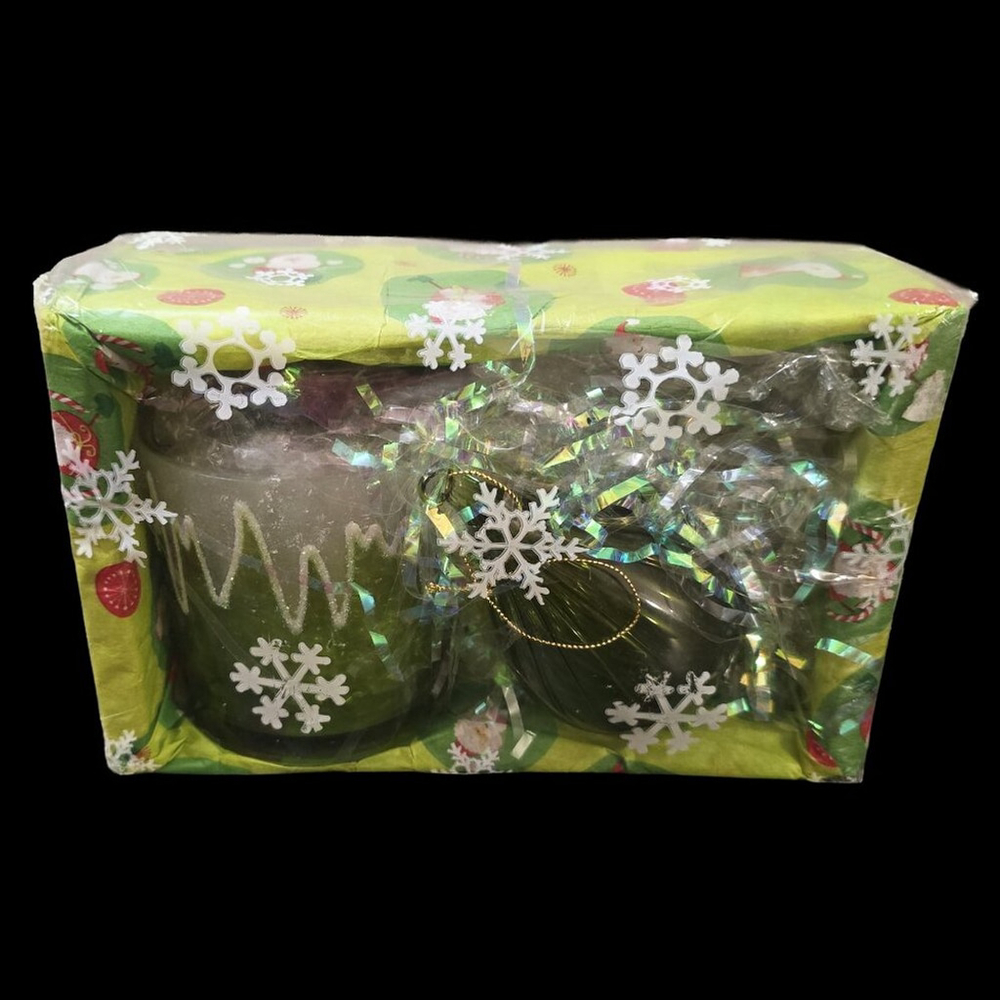 NWOT Christmas‎ Candle and Ornament Set